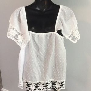 Venus Crochet top.Size L